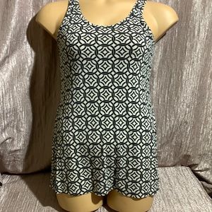 BCBG MaxAzria Tank Top Sleeveless Blouse Size M Stretchy Beige Black